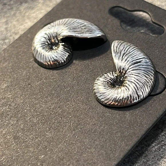 Kabana Sterling Nautilus Shell Earrings - Picture 2 of 7